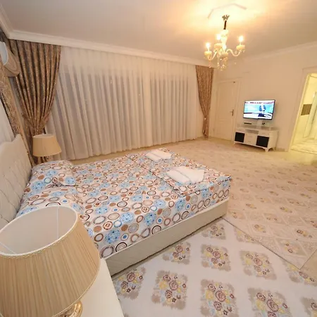 فيلة Lux White 2 ألانيا